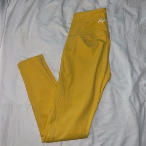 Alphalete Pulse Surge Legging - Yellow